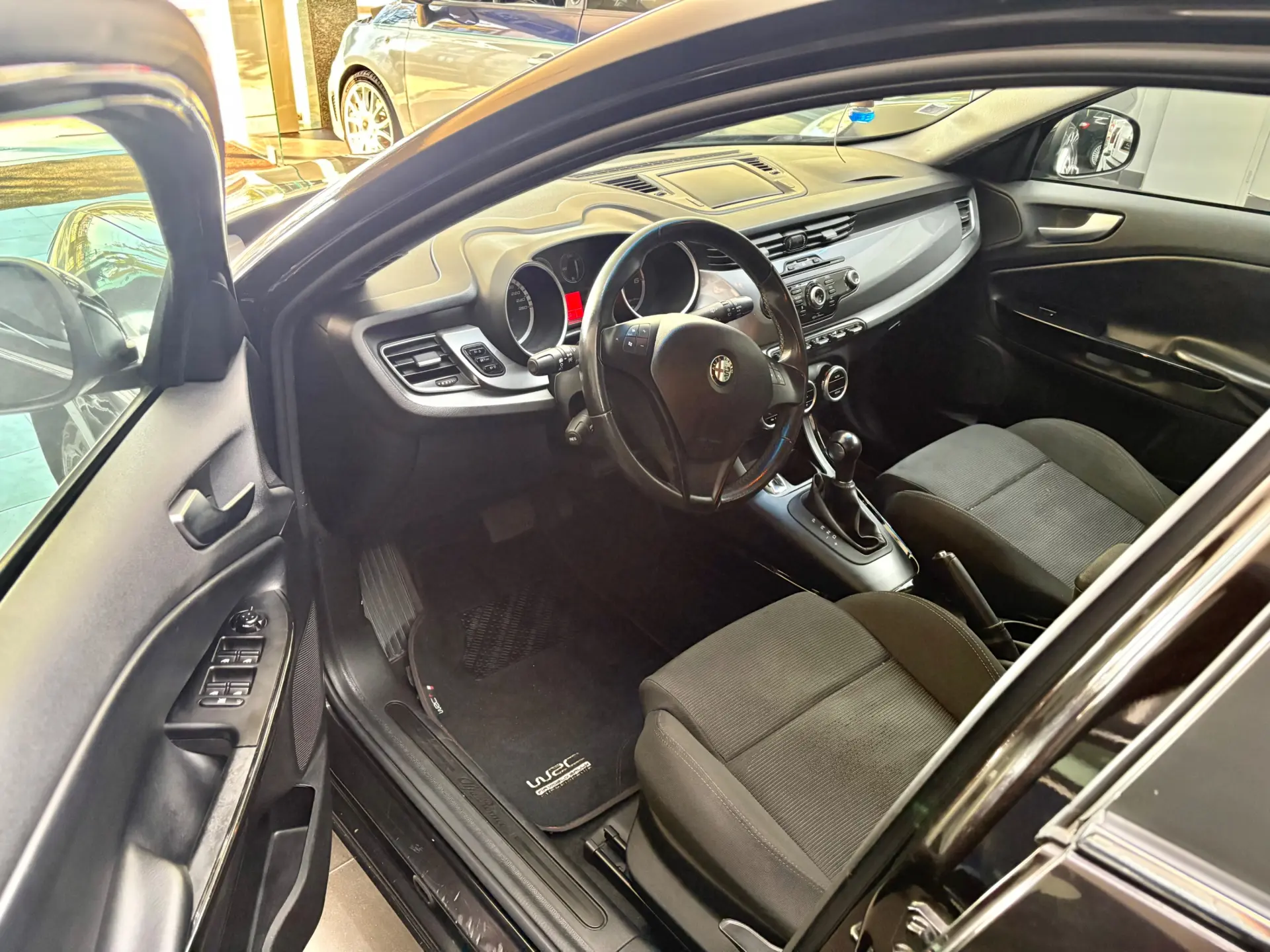 Alfa Romeo Giulietta 2.0 JTDm Distinctive TCT 5