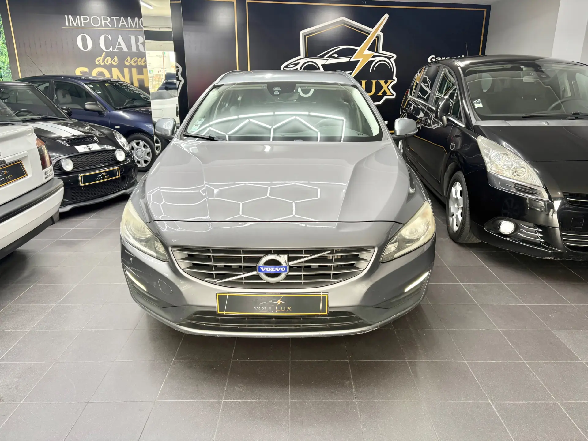 Volvo V60 2.0 D2 Summum Geartronic 39