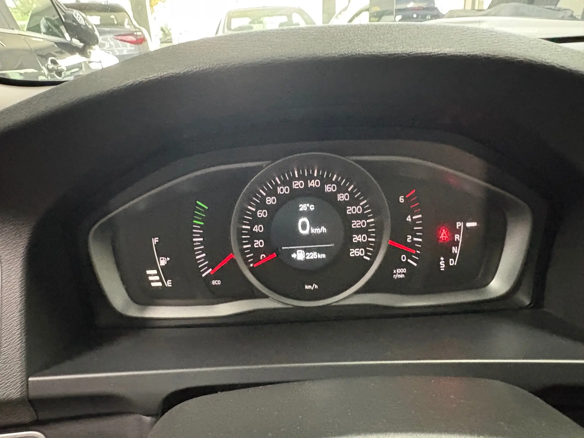 Volvo V60 2.0 D2 Summum Geartronic 26