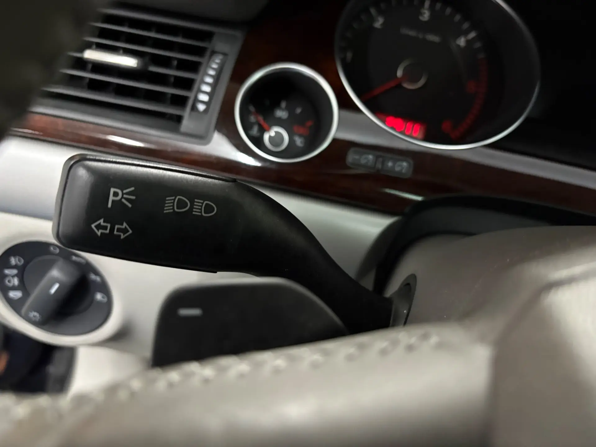 Audi A8 3.0 TDI V6 quattro Tiptronic 21