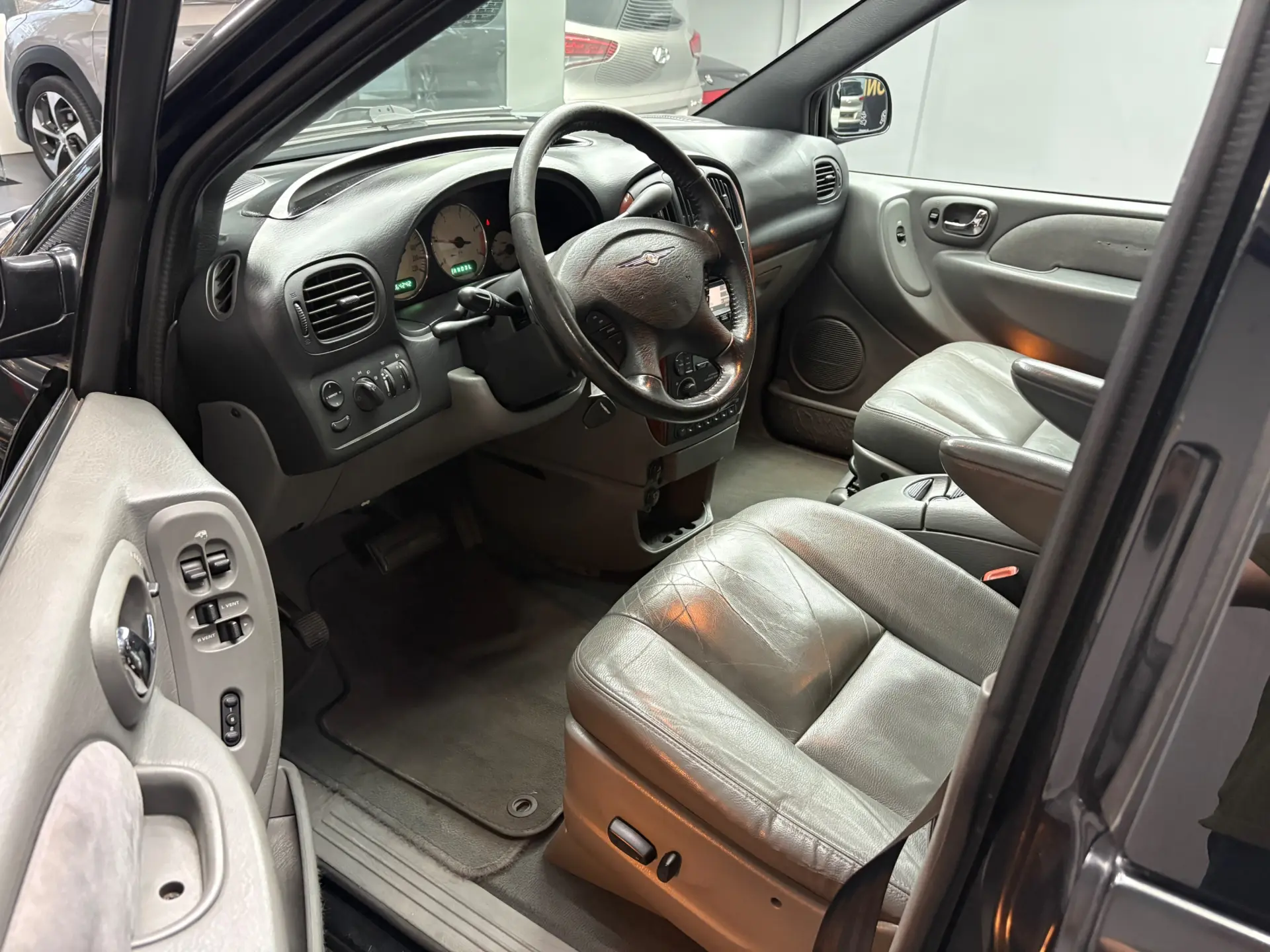 Chrysler Grand Voyager 2.8 CRD Auto Limited 4