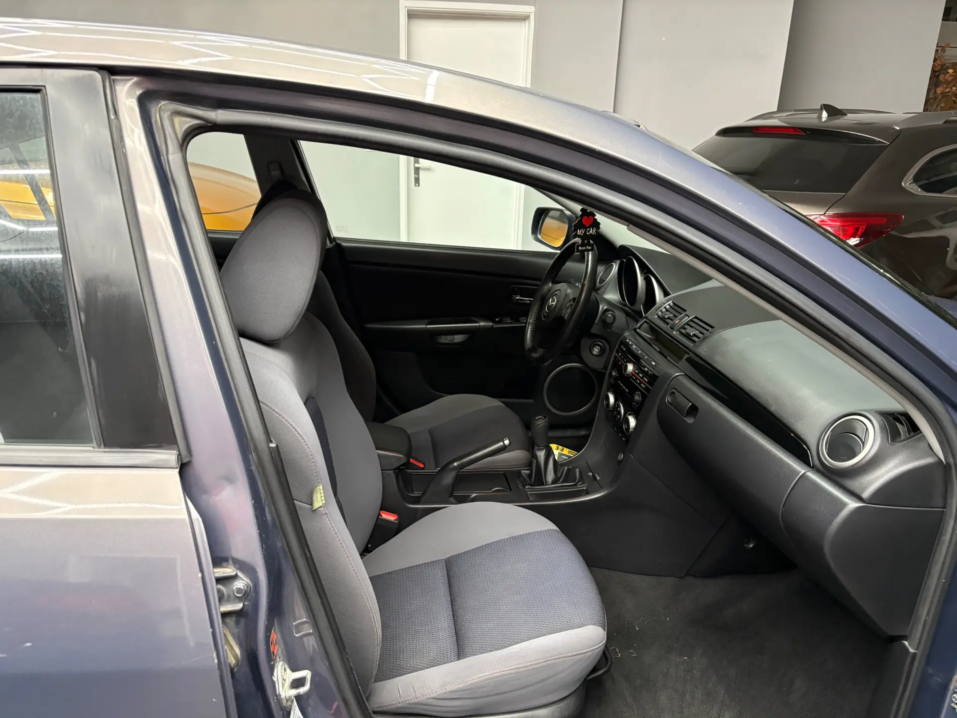Mazda 3 Sedan MZ-CD 1.6 Exclusive Plus 5