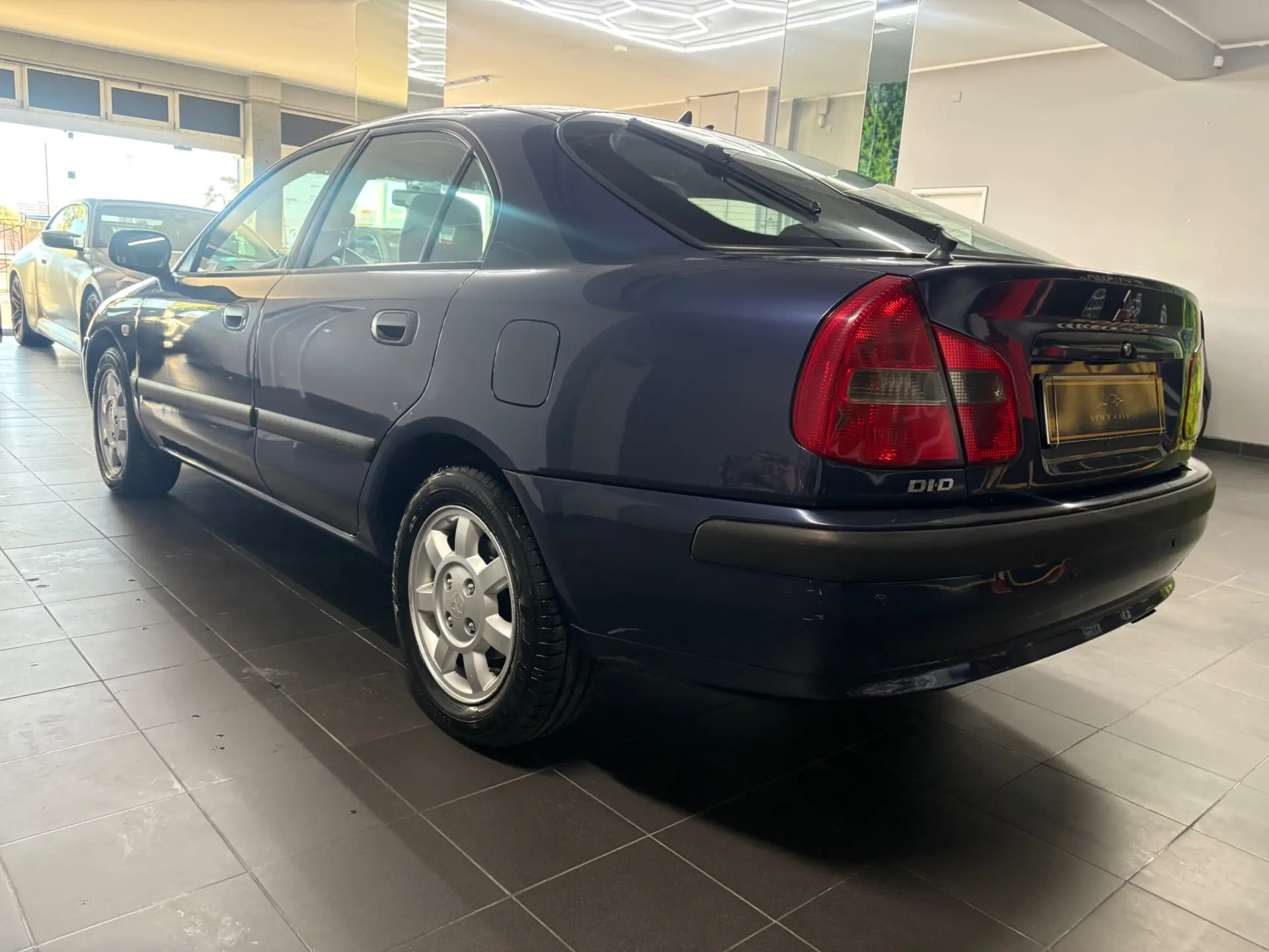 Mitsubishi Carisma HB 1.9 Di-D HP Avance 4