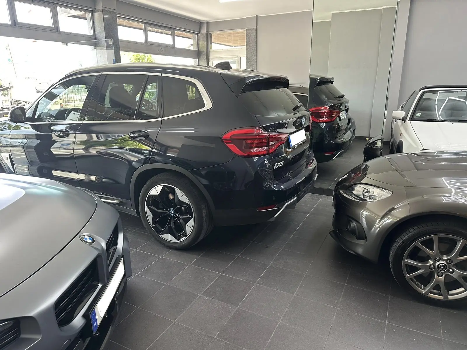 BMW iX3 M Sport Impressive 1