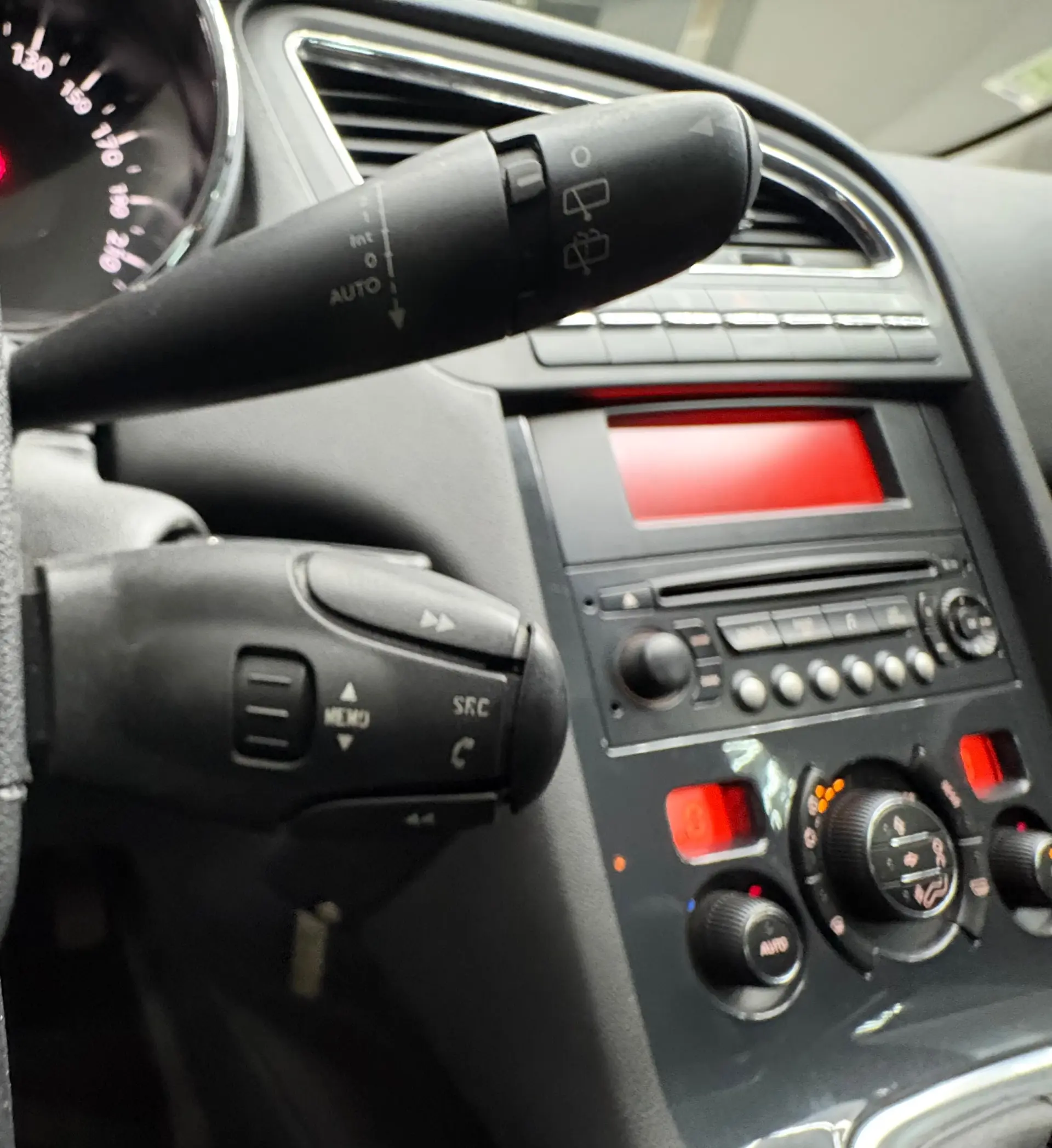 Peugeot 5008 1.6 HDi Tech-Motion 31