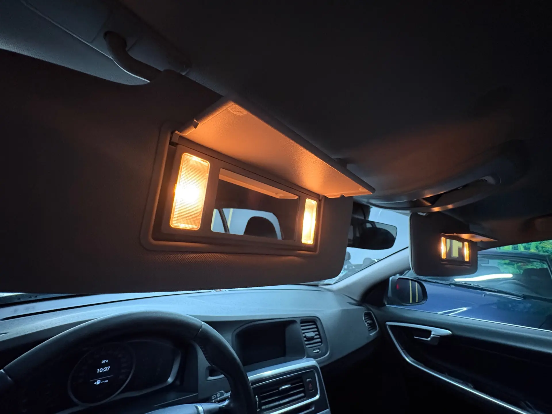 Volvo V60 2.0 D2 Summum Geartronic 29