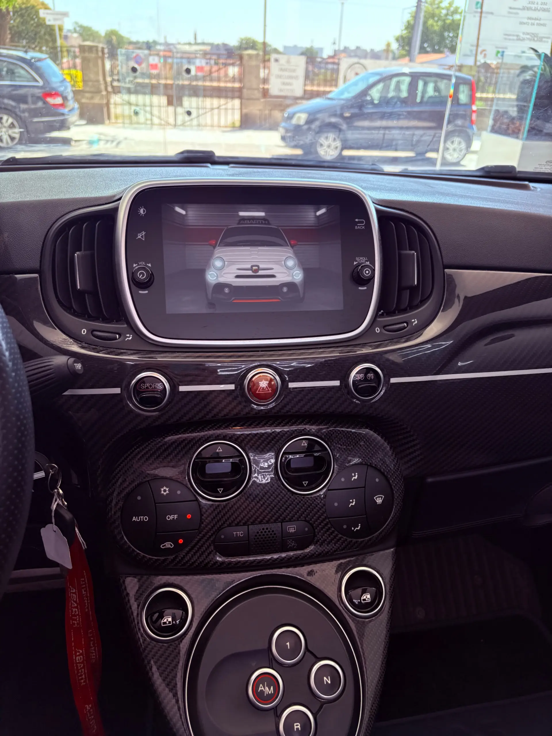 Abarth 695C 1.4 T-Jet Rivale MTA 175th Annivesary 31