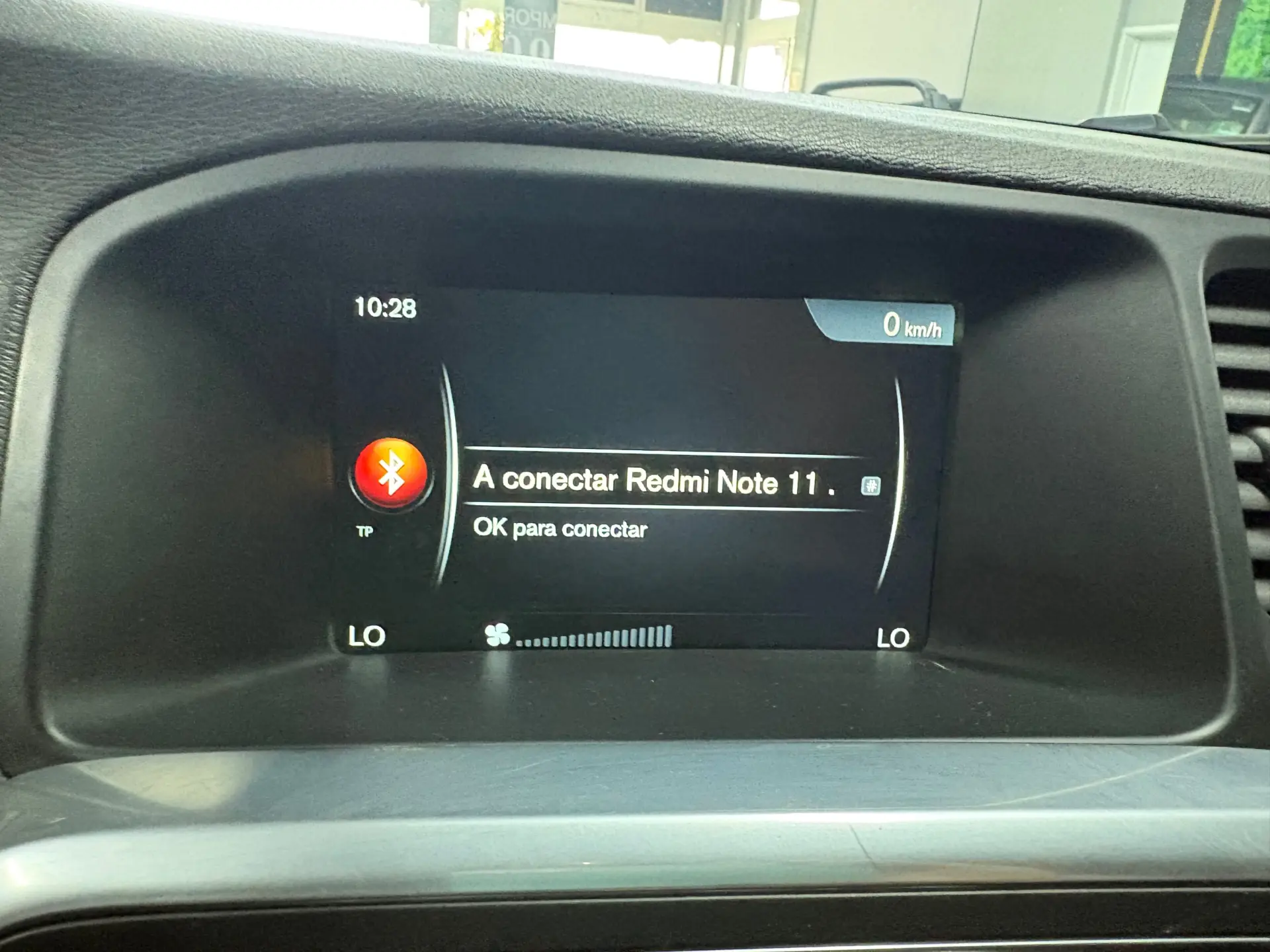 Volvo V60 2.0 D2 Summum Geartronic 23