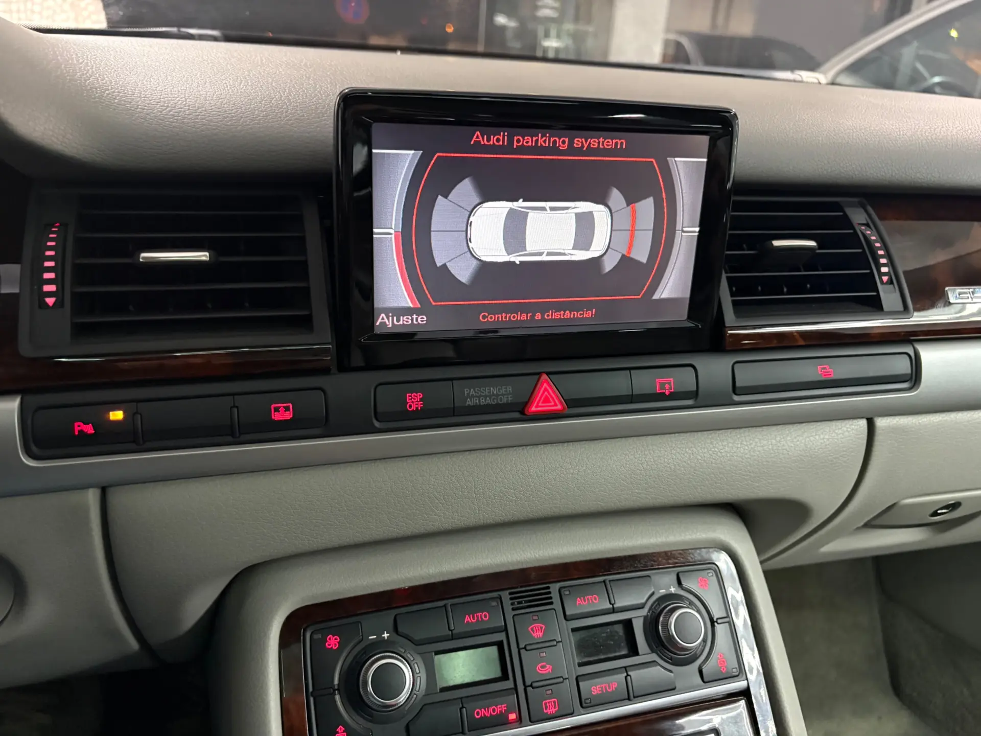 Audi A8 3.0 TDI V6 quattro Tiptronic 28