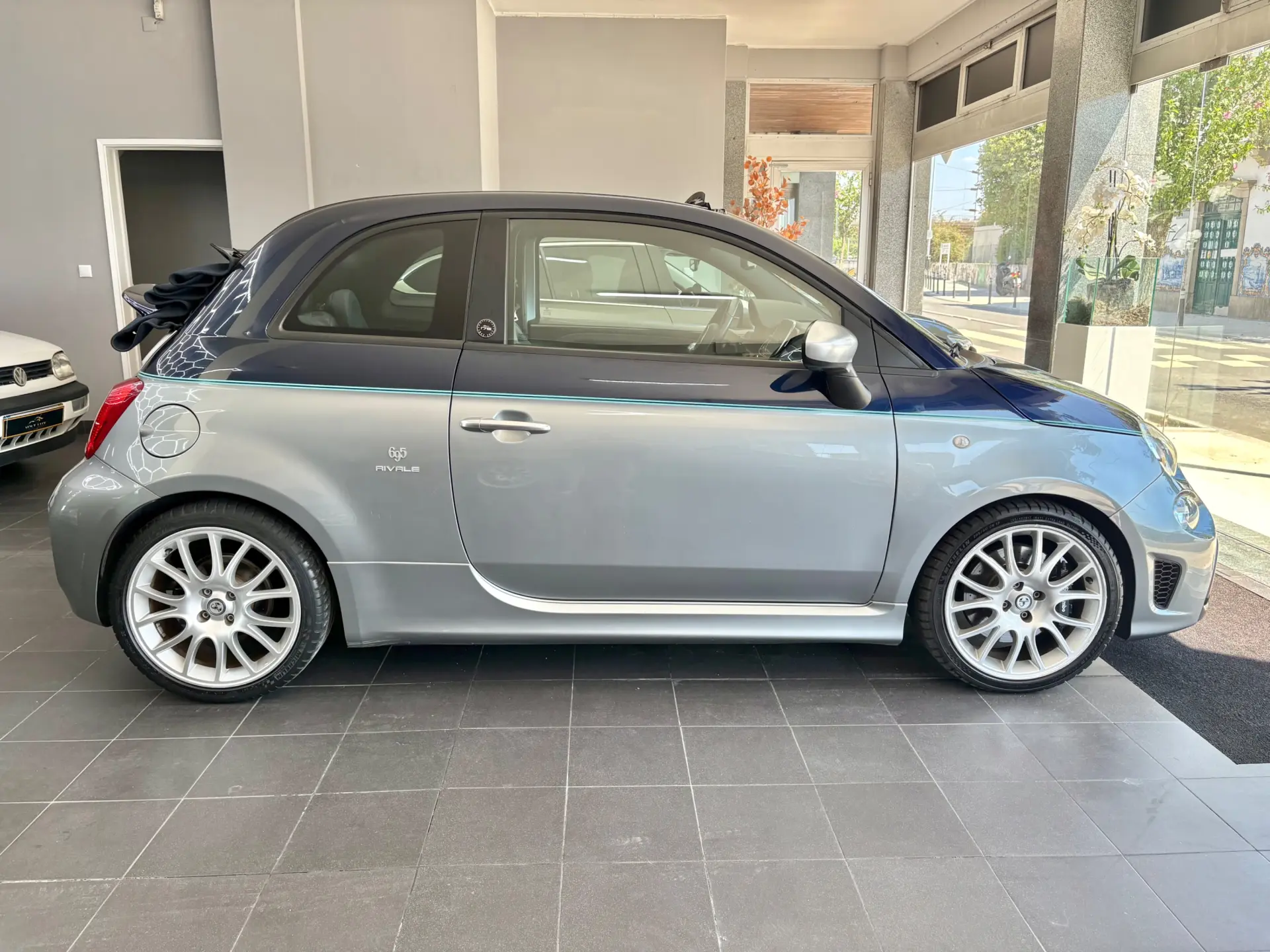 Abarth 695C 1.4 T-Jet Rivale MTA 175th Annivesary 44
