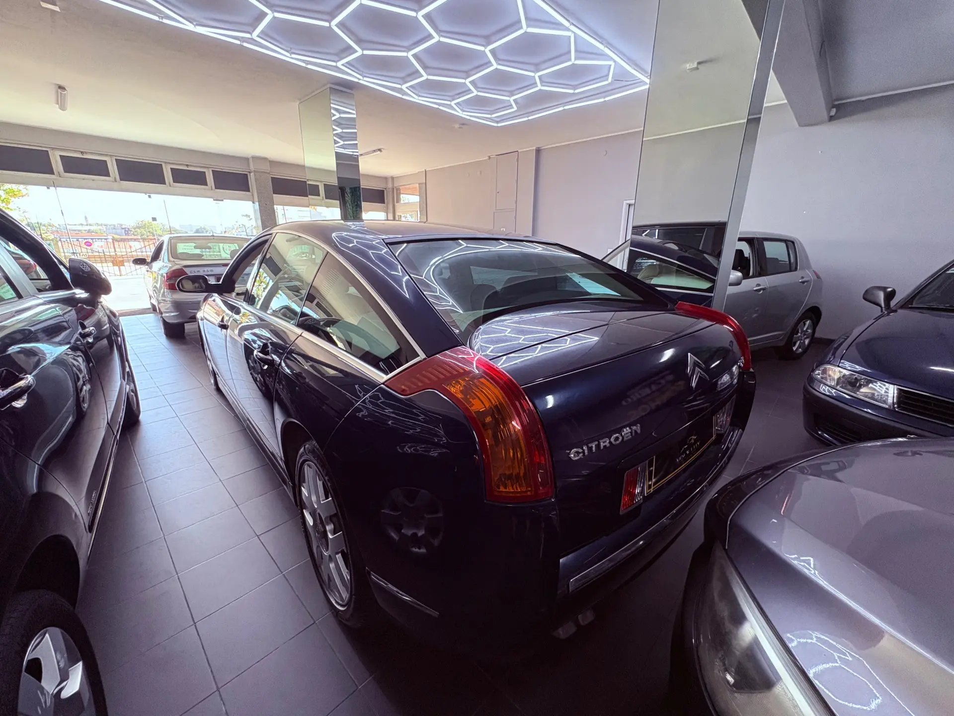 Citroen C6 2.7 HDi V6 Exclusive 4