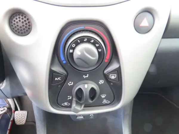 Citroën C1 1.0 Millenium VTi 15