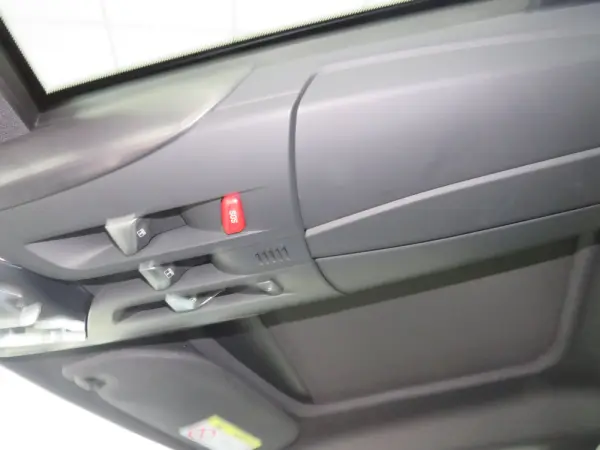 Citroën DS5 1.6 BlueHDi So Chic 37