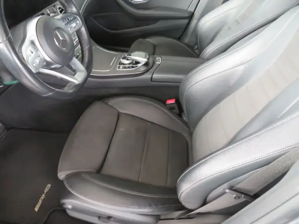 Mercedes-Benz E 300 de AMG Line 34