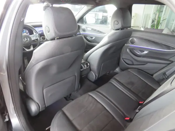 Mercedes-Benz E 300 de AMG Line 39