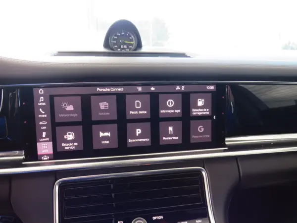 Porsche Panamera 4 E-Hybrid 18