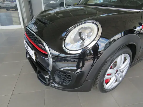 MINI Cabrio John Cooper Works 13