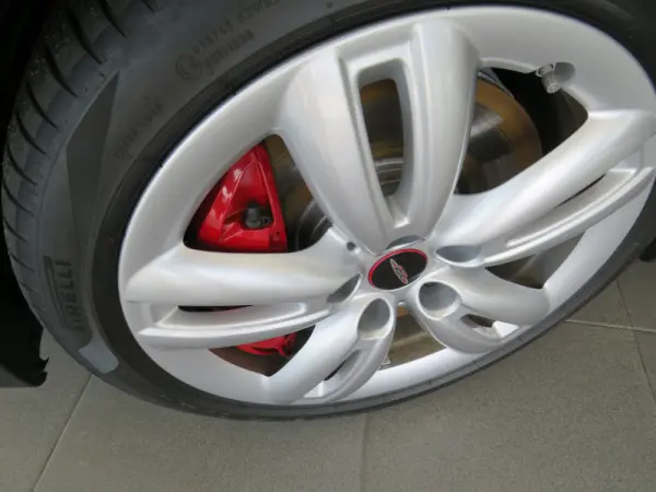 MINI Cabrio John Cooper Works 53