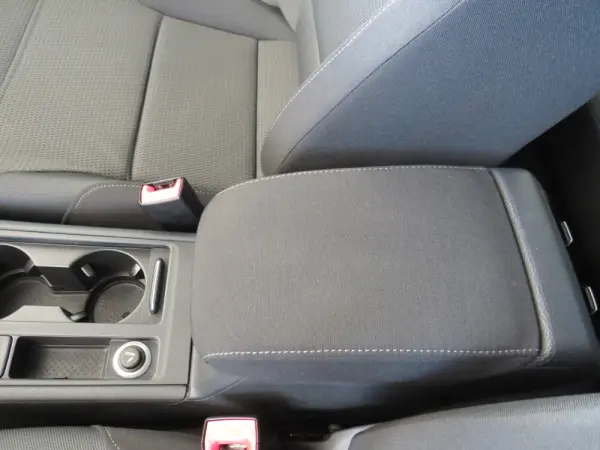 Volkswagen Golf 1.6 TDI Confortline 30