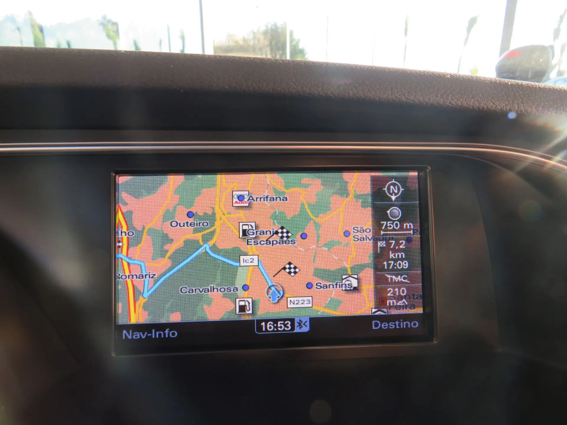 Audi A4 2.0 TDI SPORT 13