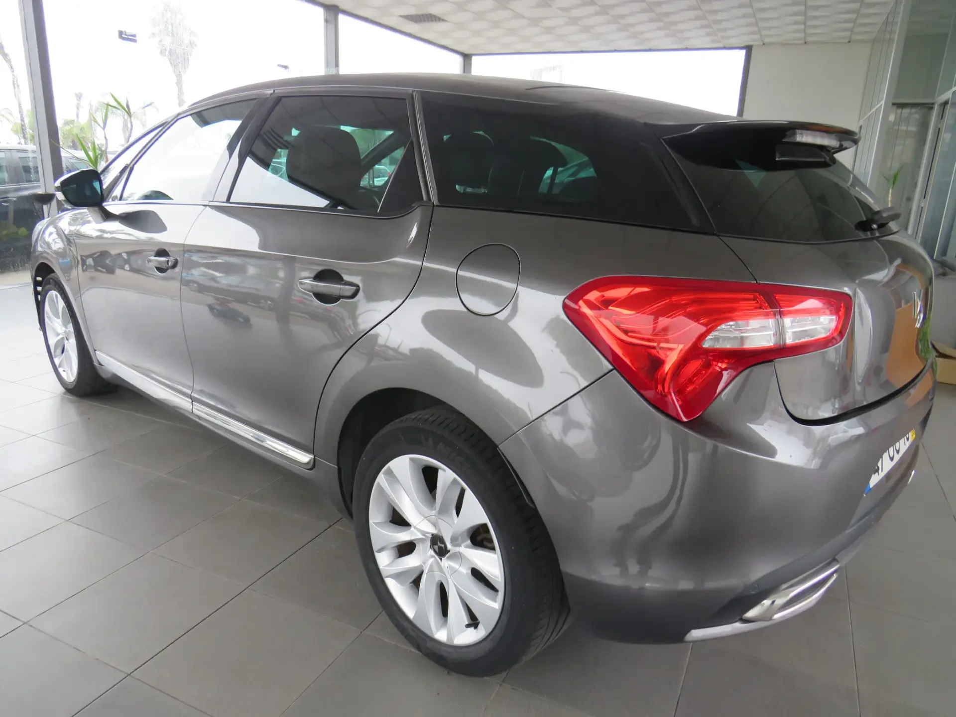 Citroën DS5 1.6 BlueHDi So Chic 4