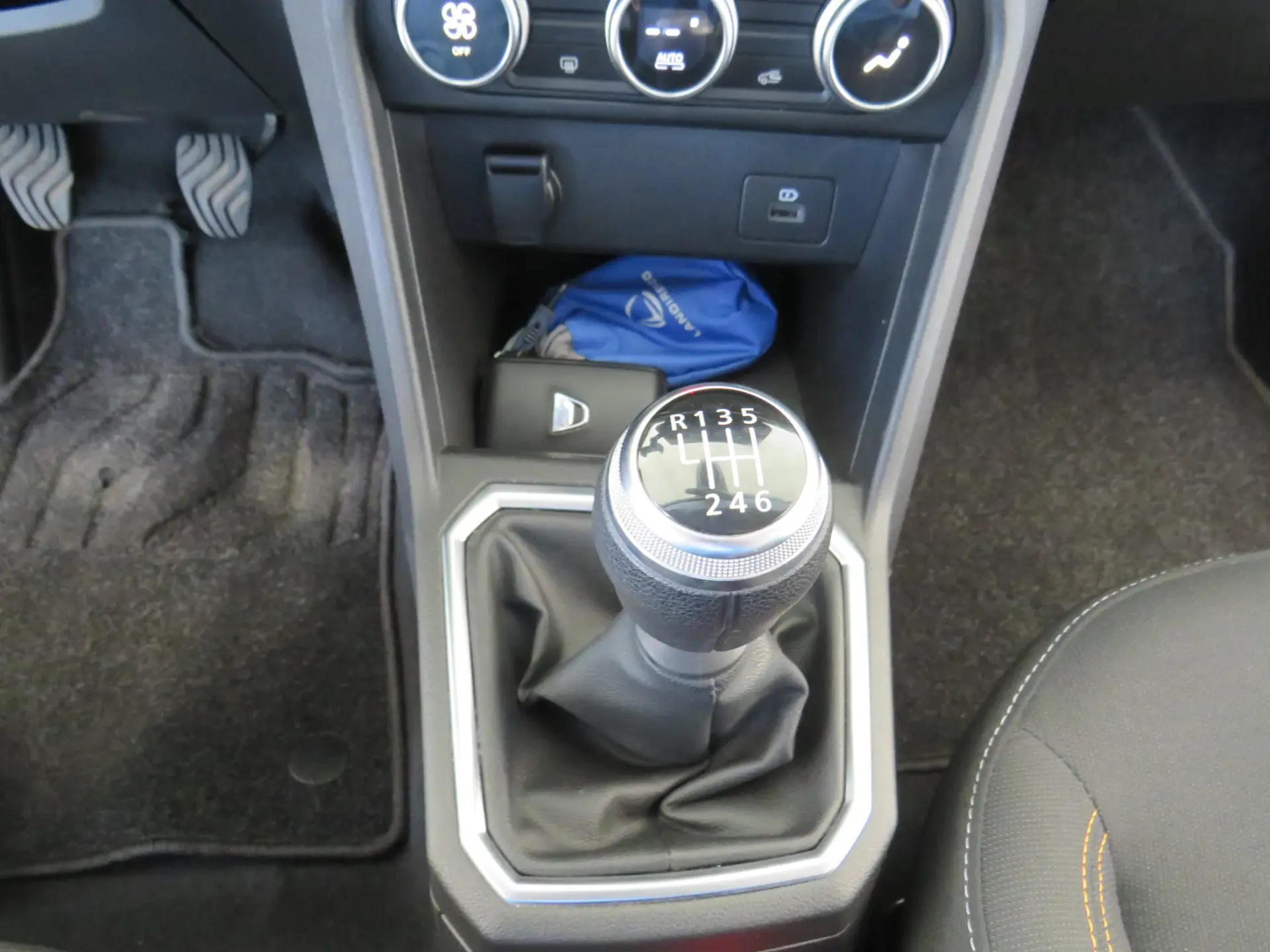 Dacia Sandero 1.0 TCe Bi-Fuel Stepway 19