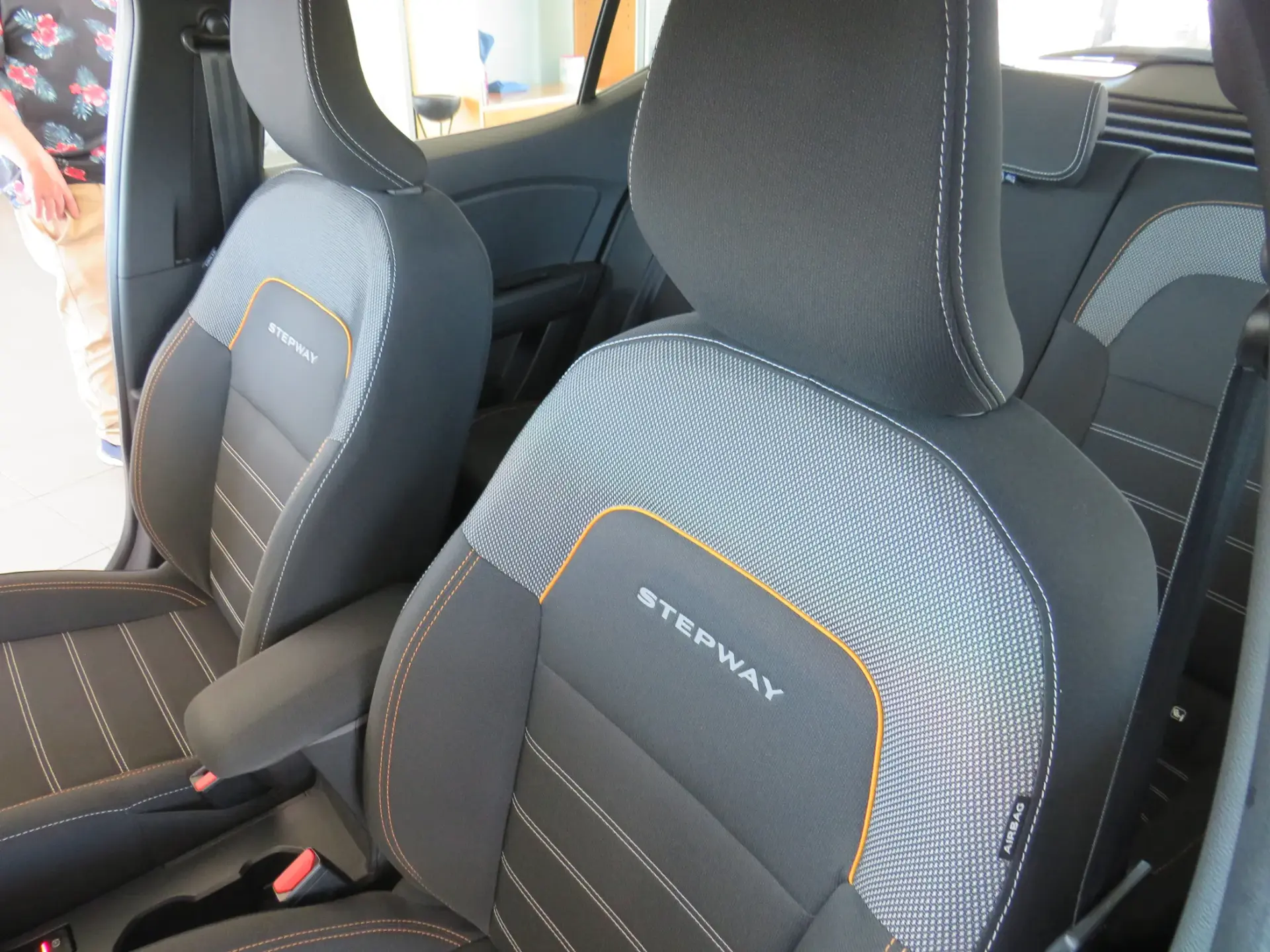 Dacia Sandero 1.0 TCe Bi-Fuel Stepway 24