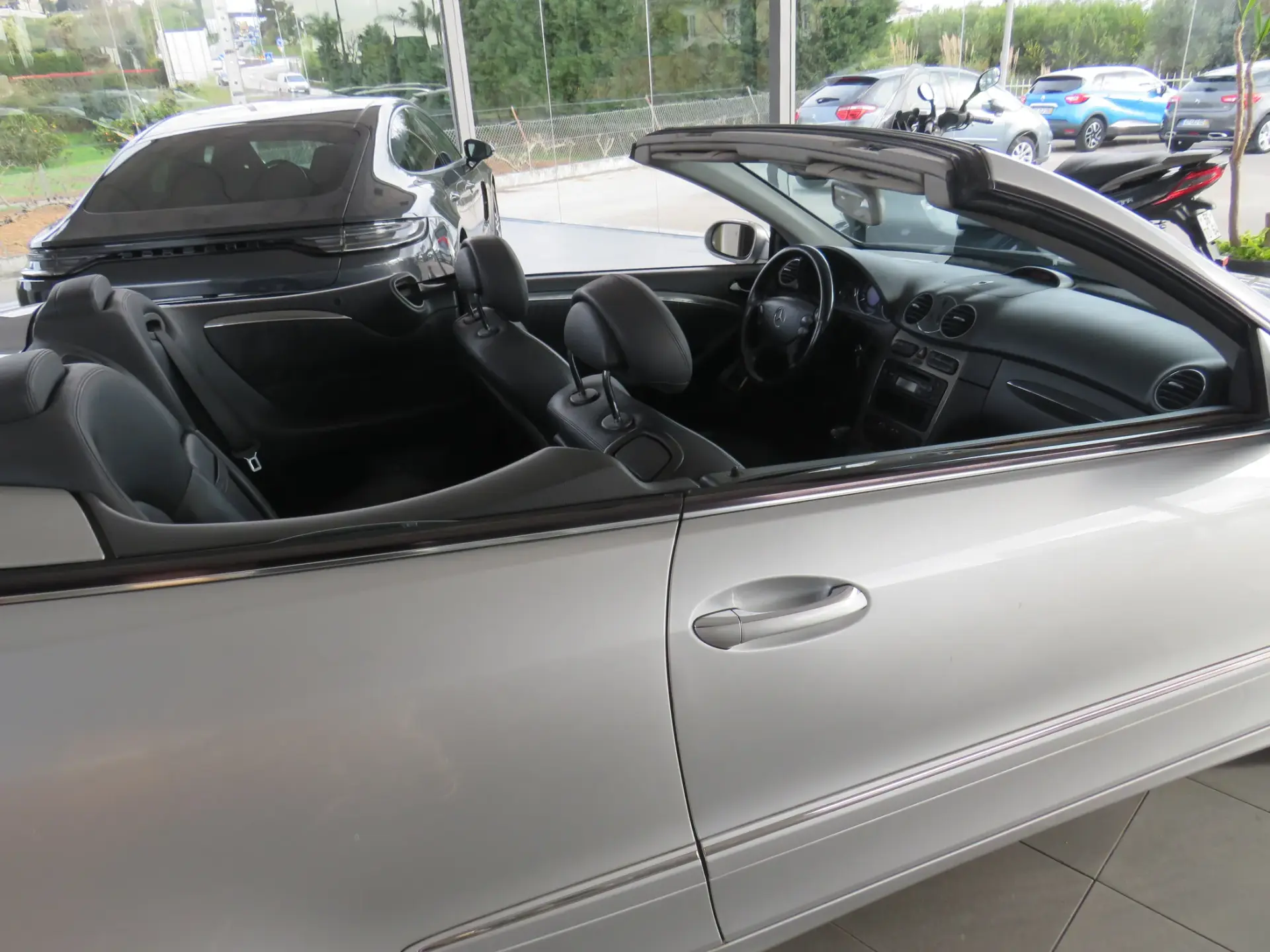 Mercedes-Benz CLK 200 K Avantgarde 12