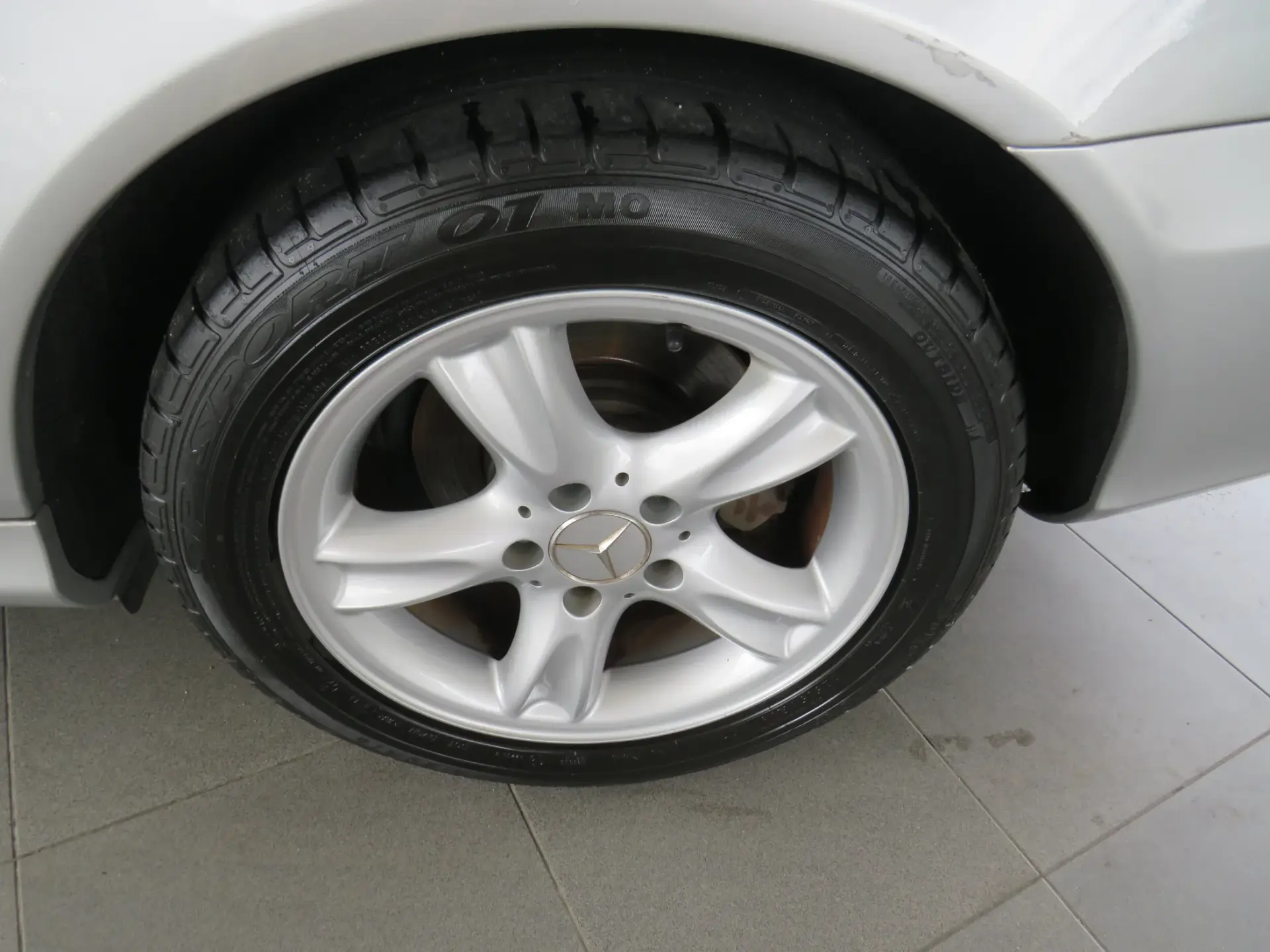 Mercedes-Benz CLK 200 K Avantgarde 29