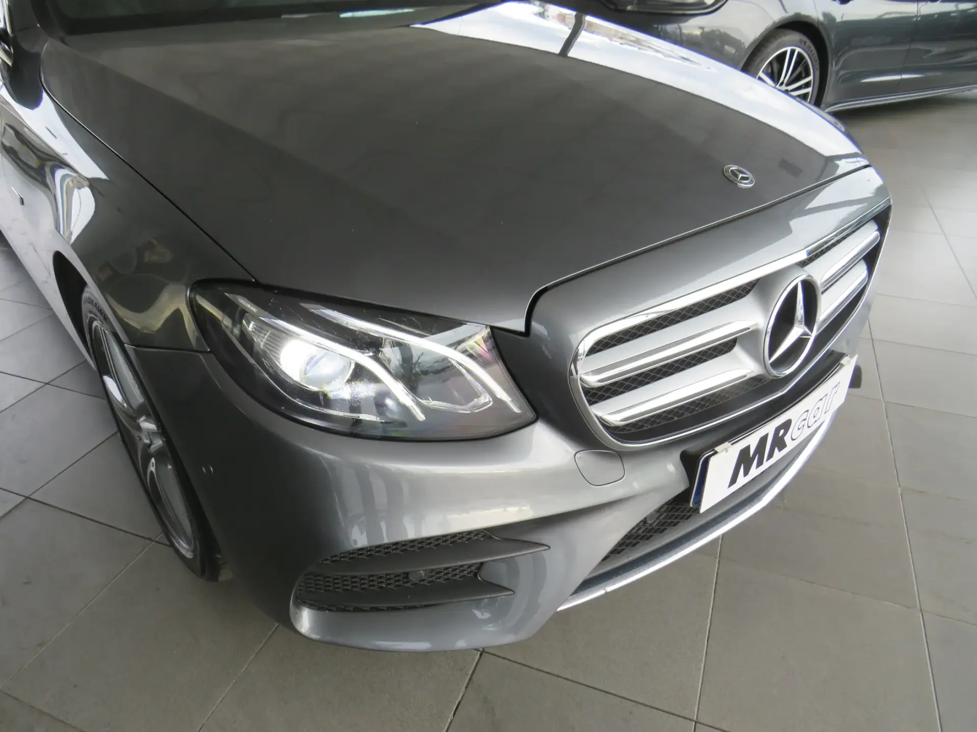 Mercedes-Benz E 300 de AMG Line 7