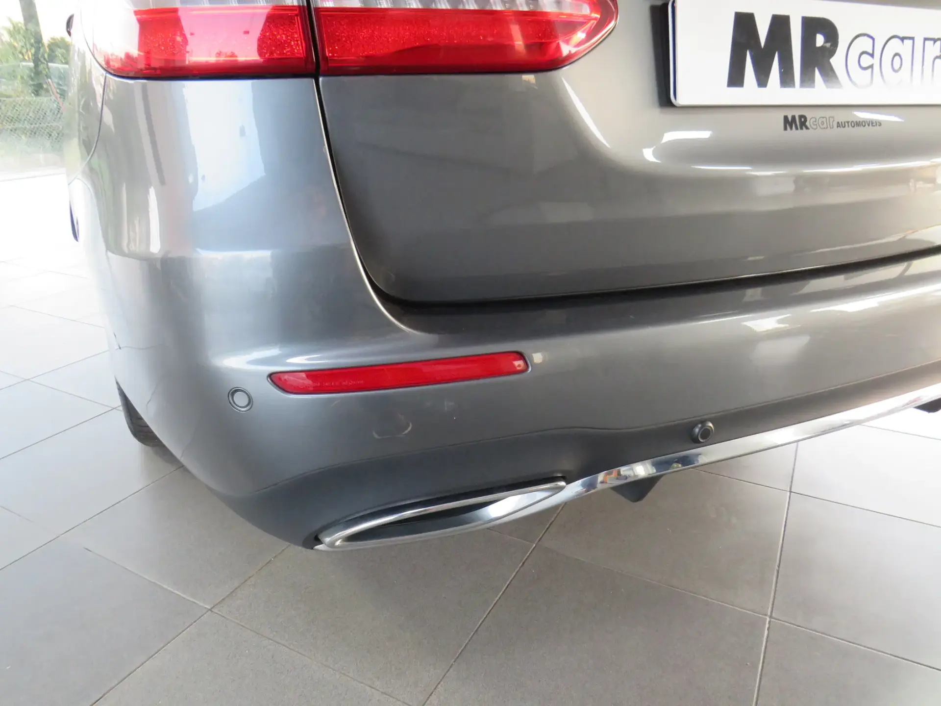 Mercedes-Benz E 300 de AMG Line 11