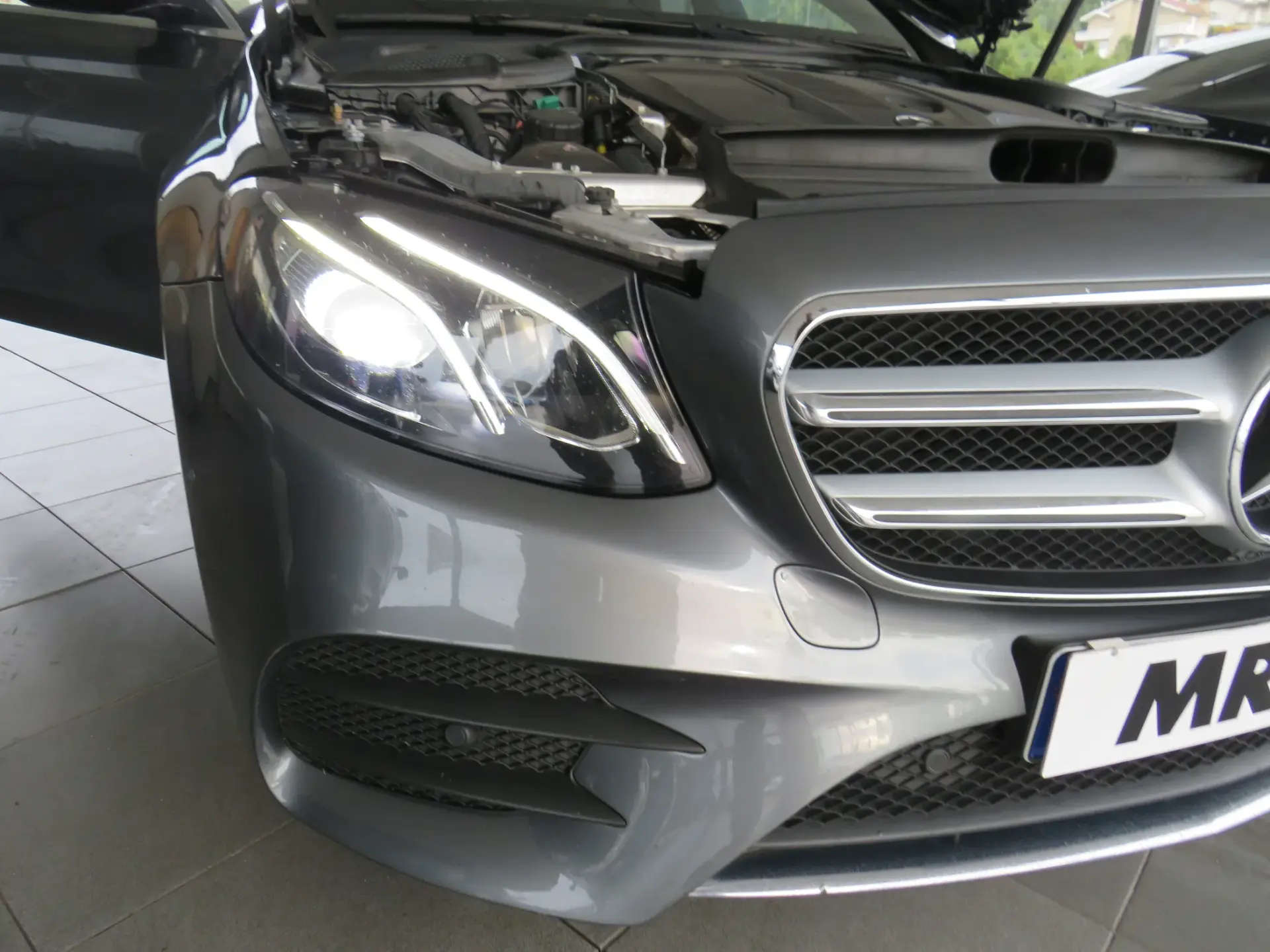 Mercedes-Benz E 300 de AMG Line 15