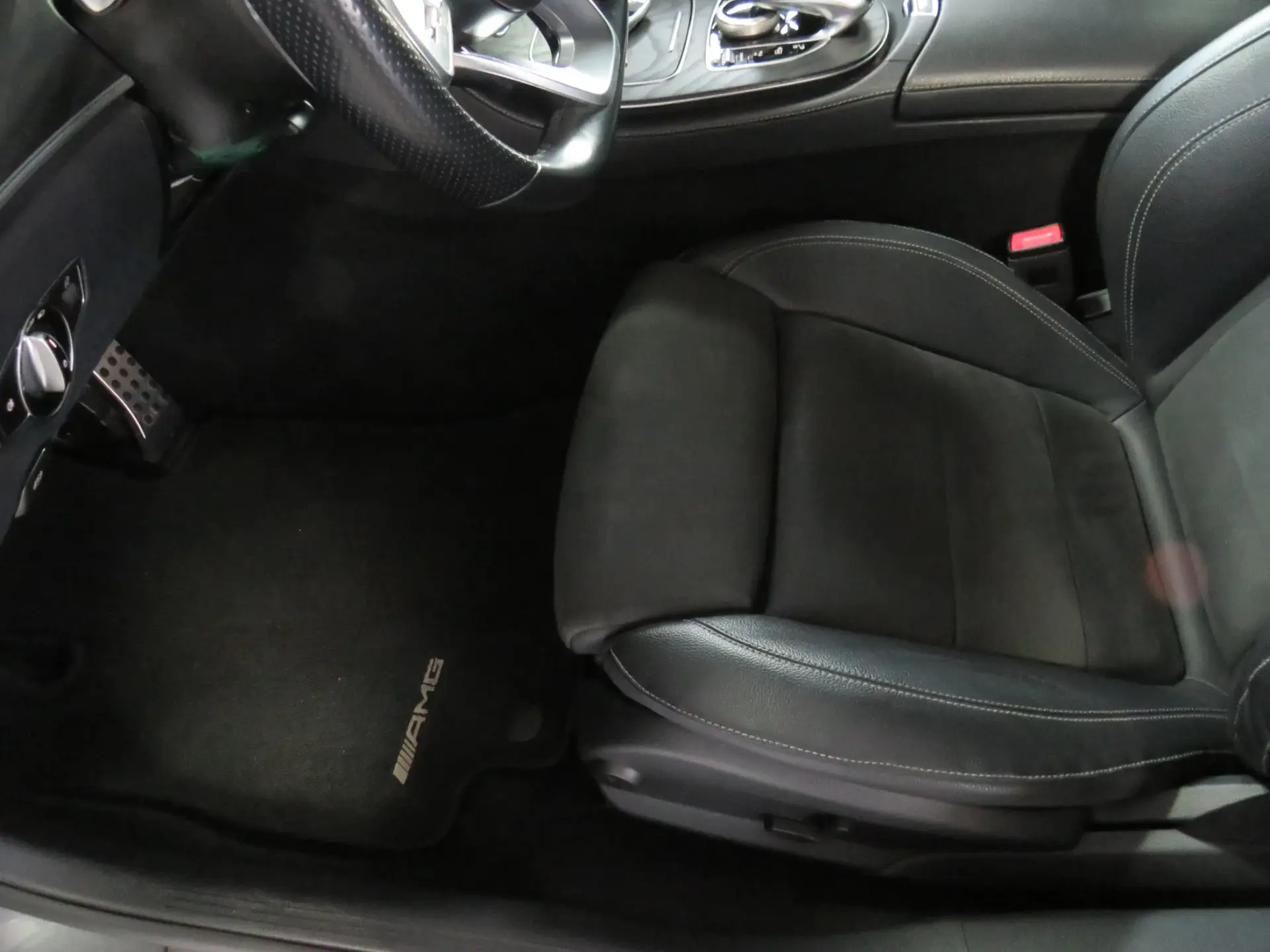 Mercedes-Benz E 300 de AMG Line 36