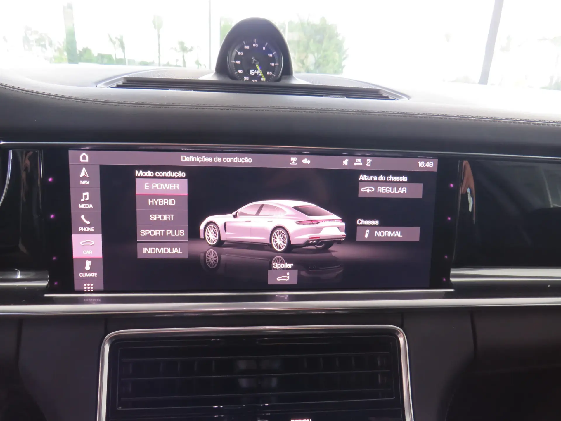 Porsche Panamera 4 E-Hybrid 19