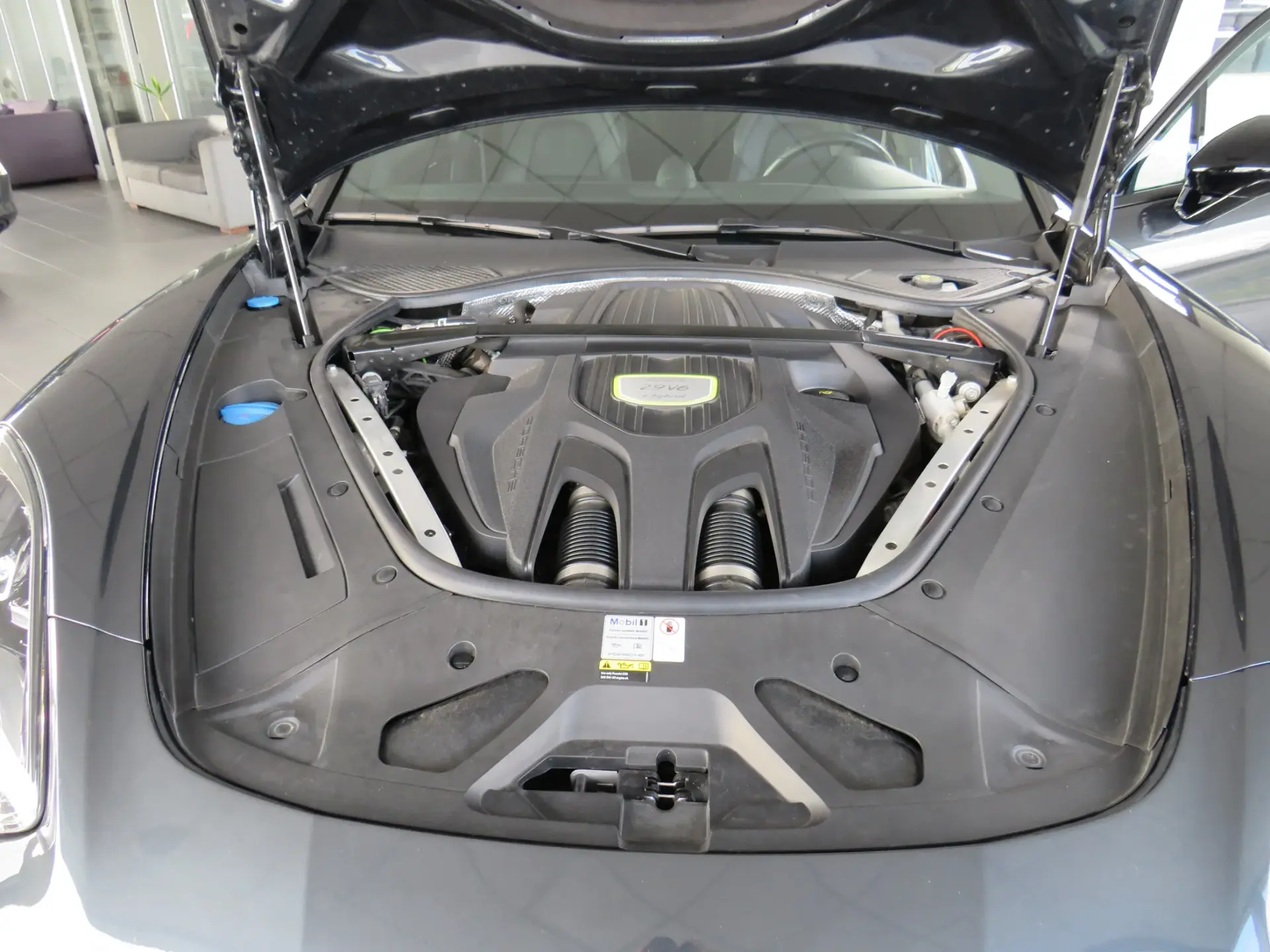 Porsche Panamera 4 E-Hybrid 59