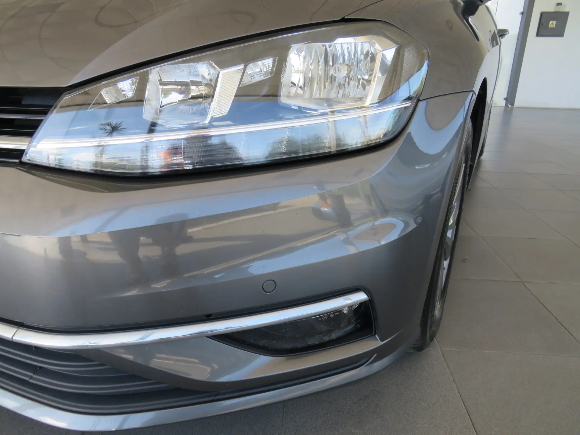 Volkswagen Golf 1.6 TDI Confortline 12