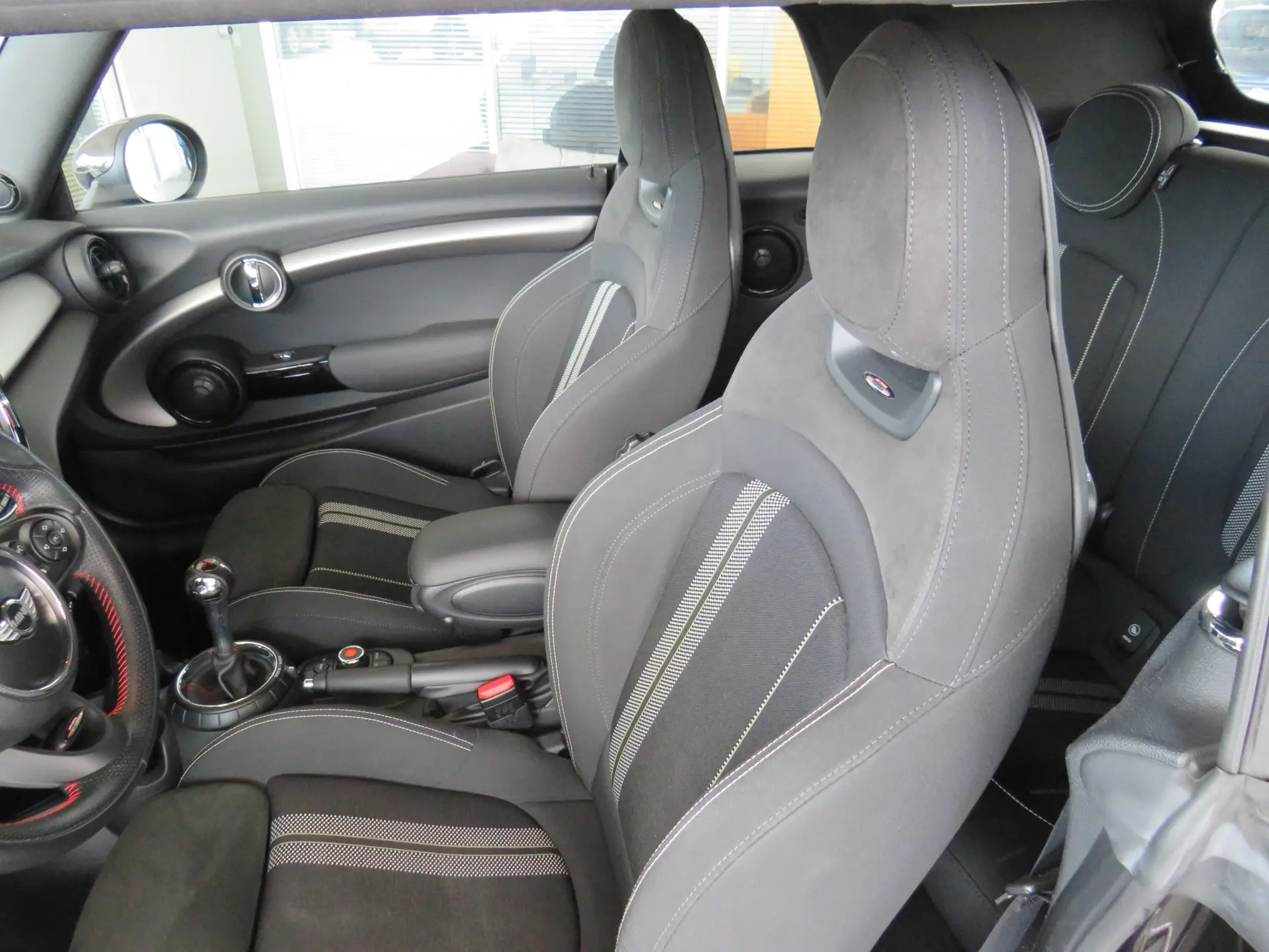 MINI Cabrio John Cooper Works 21