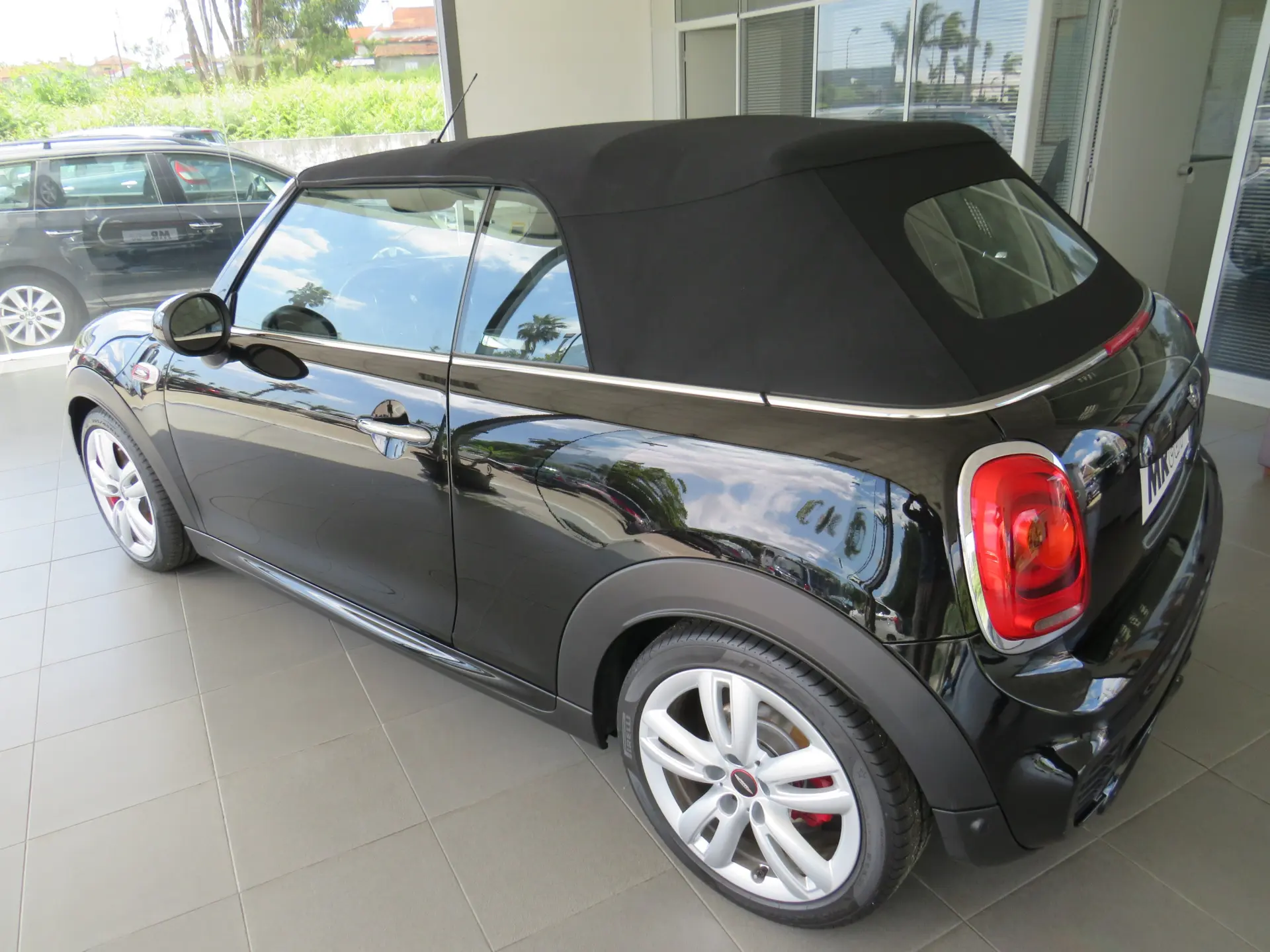 MINI Cabrio John Cooper Works 6