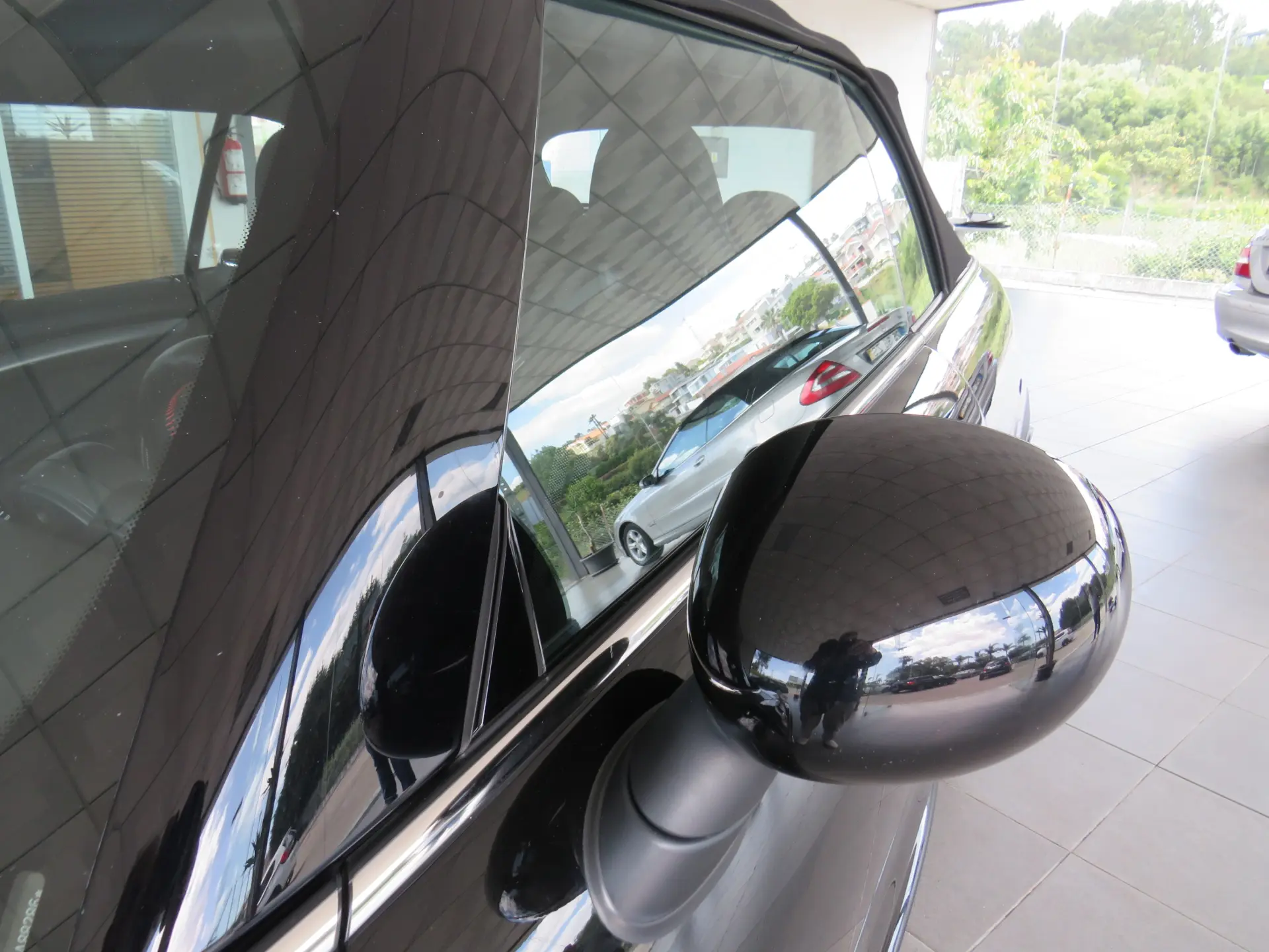 MINI Cabrio John Cooper Works 12
