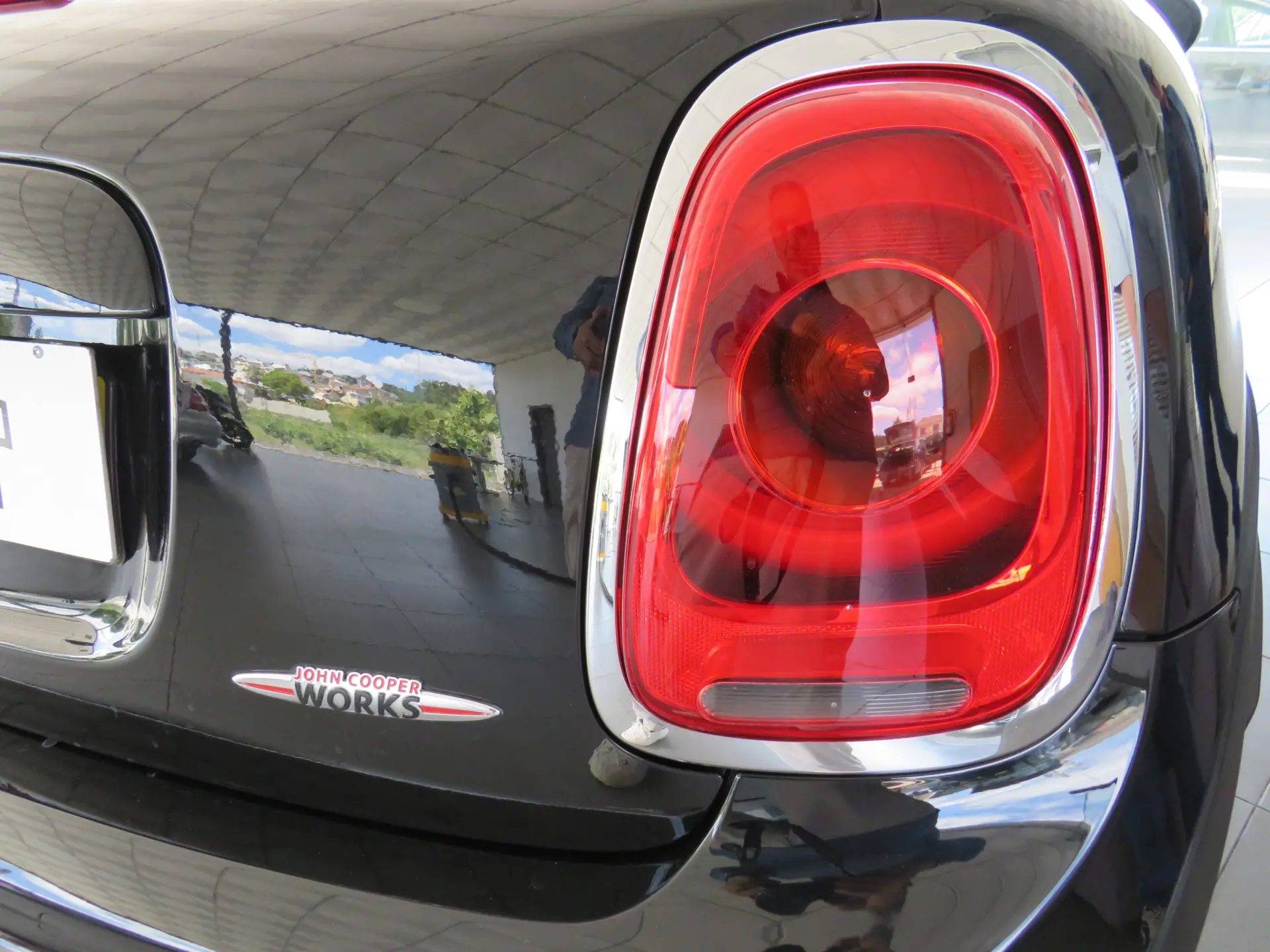 MINI Cabrio John Cooper Works 11