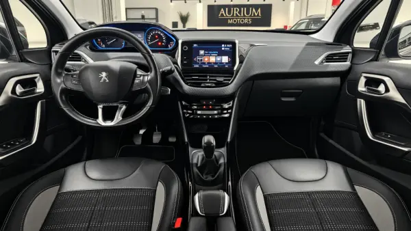 Peugeot 2008 1.6 BlueHDi Allure 4