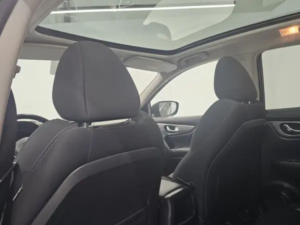 Nissan Qashqai 1.5 dCi N-Connecta J18 30