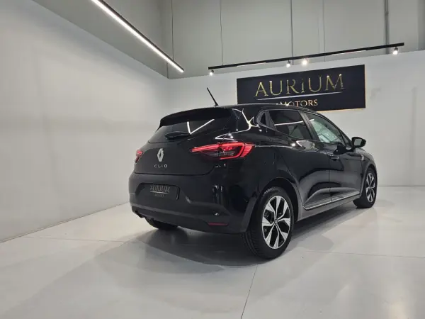 Renault Clio 1.0 TCe Limited 27