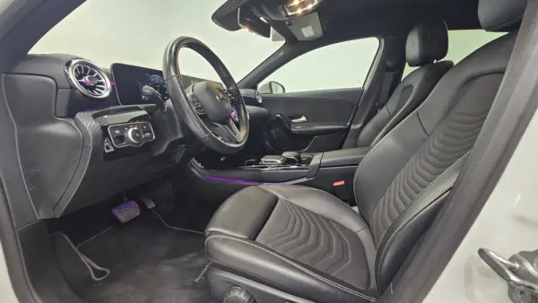 Mercedes-Benz A 180 d 7G-DCT Progressive 9