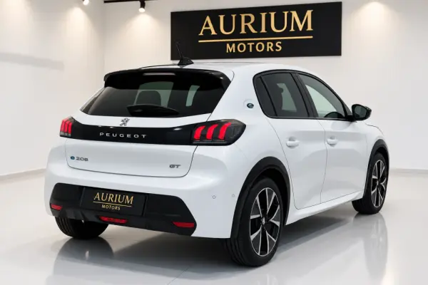 Peugeot e-208 50 kWh GT 2