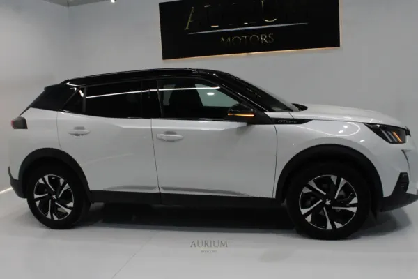 Peugeot 2008 1.2 PureTech GT Line EAT8 53