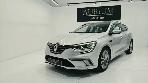 Renault Mégane Sport Tourer 1.5 Blue dCi GT Line J18 7