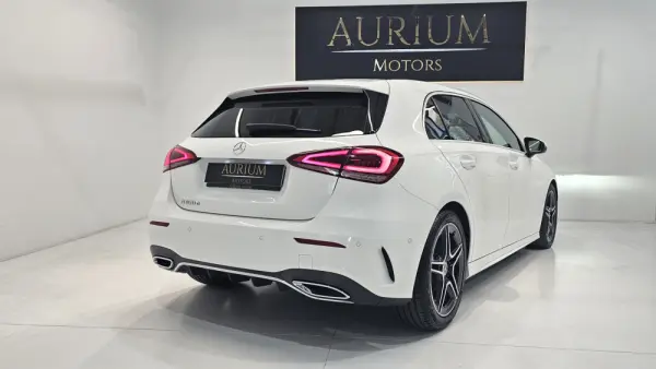 Mercedes-Benz A 180 d AMG Line Aut. 10