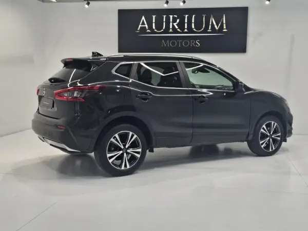 Nissan Qashqai 1.5 dCi N-Connecta J18 38