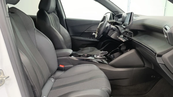 Peugeot 2008 1.2 PureTech GT Line EAT8 15